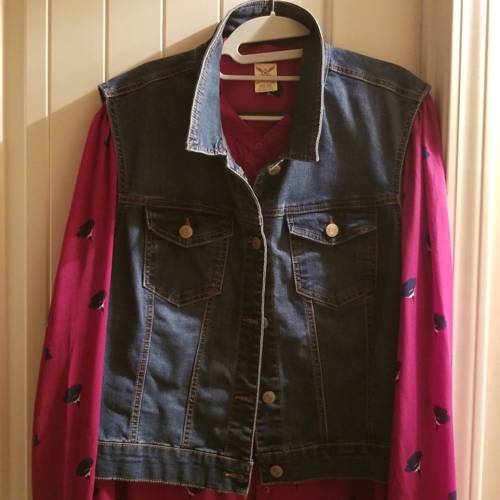 💄👗Denim Vest (Ladies)Perfect for Layering Sz. 3x